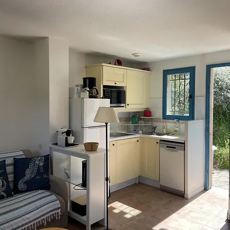 Mazet - Domaine De La Pinede Pramousquier -