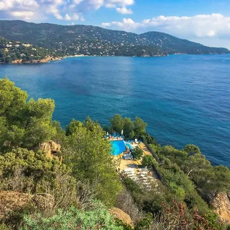 Mazet - Domaine De La Pinede Pramousquier - Vakantiehuis